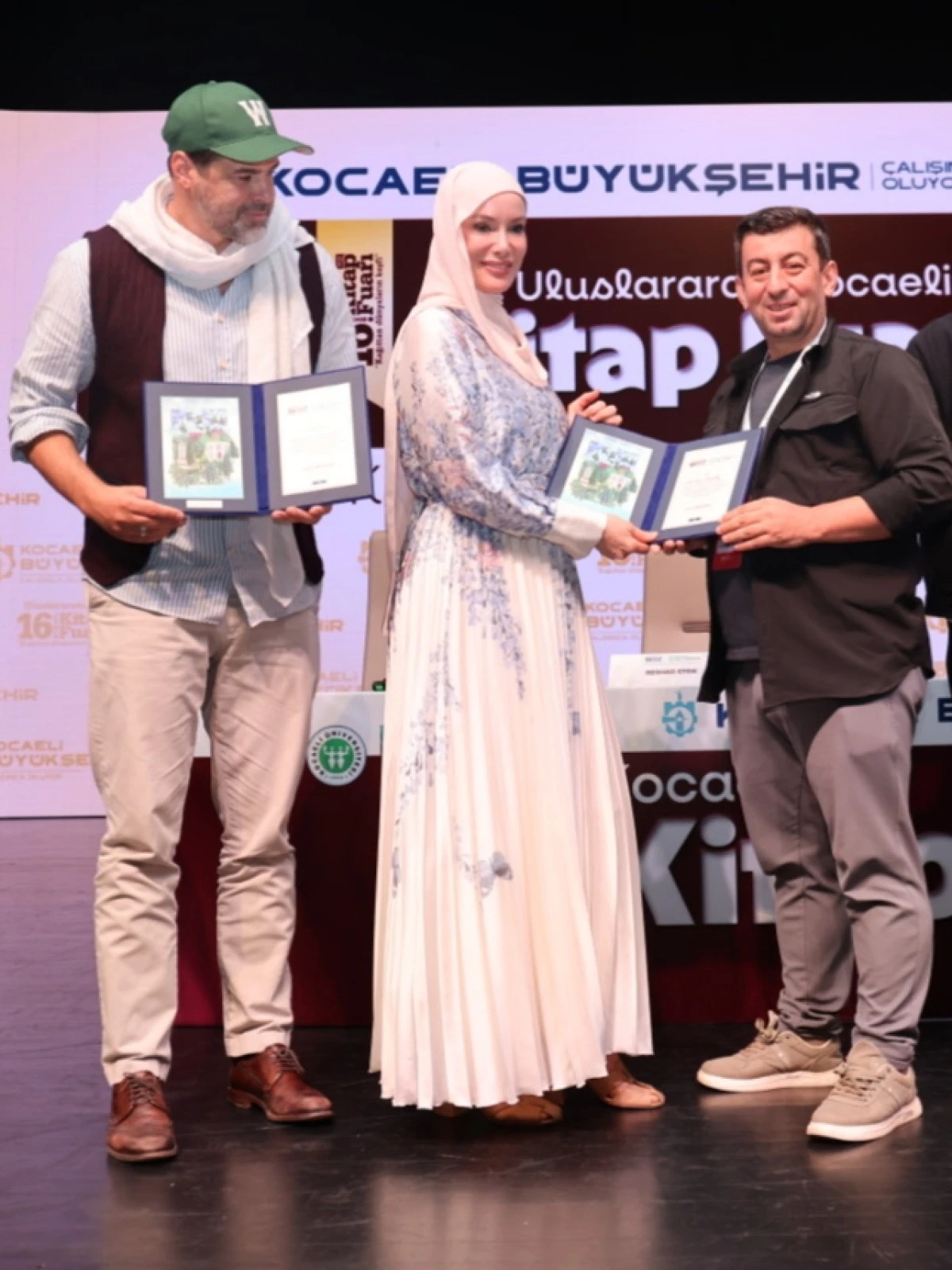 &ldquo;Geleceği iyilikle inşa ediyoruz&rdquo;