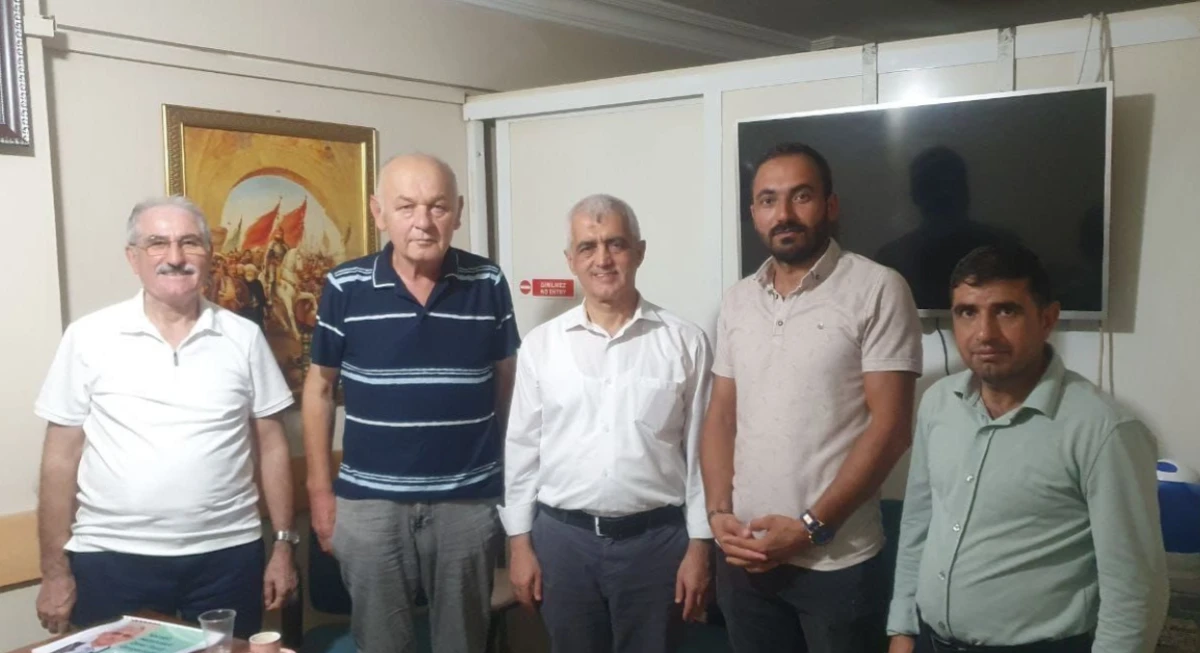 Gergerlioğlu Gebze'nin ilk Şehidi Numan Dede'nin abisiyle buluştu