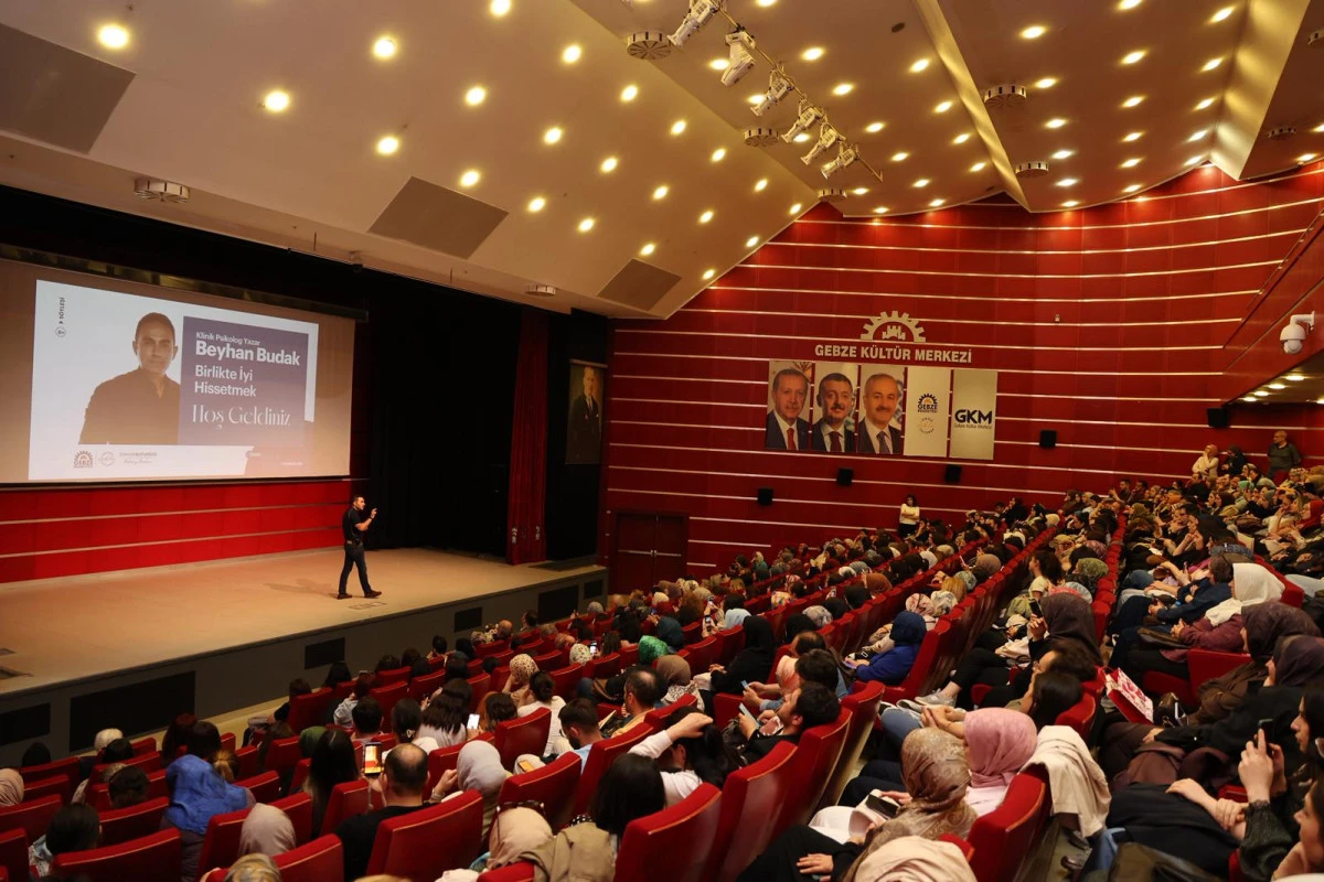 GKM&rsquo;de Klinik Psikolog Beyhan Budak S&ouml;yleşisine Yoğun İlgi