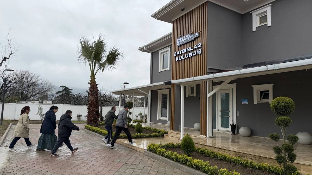 G&ouml;lc&uuml;k Saygınlar kapılarını araladı