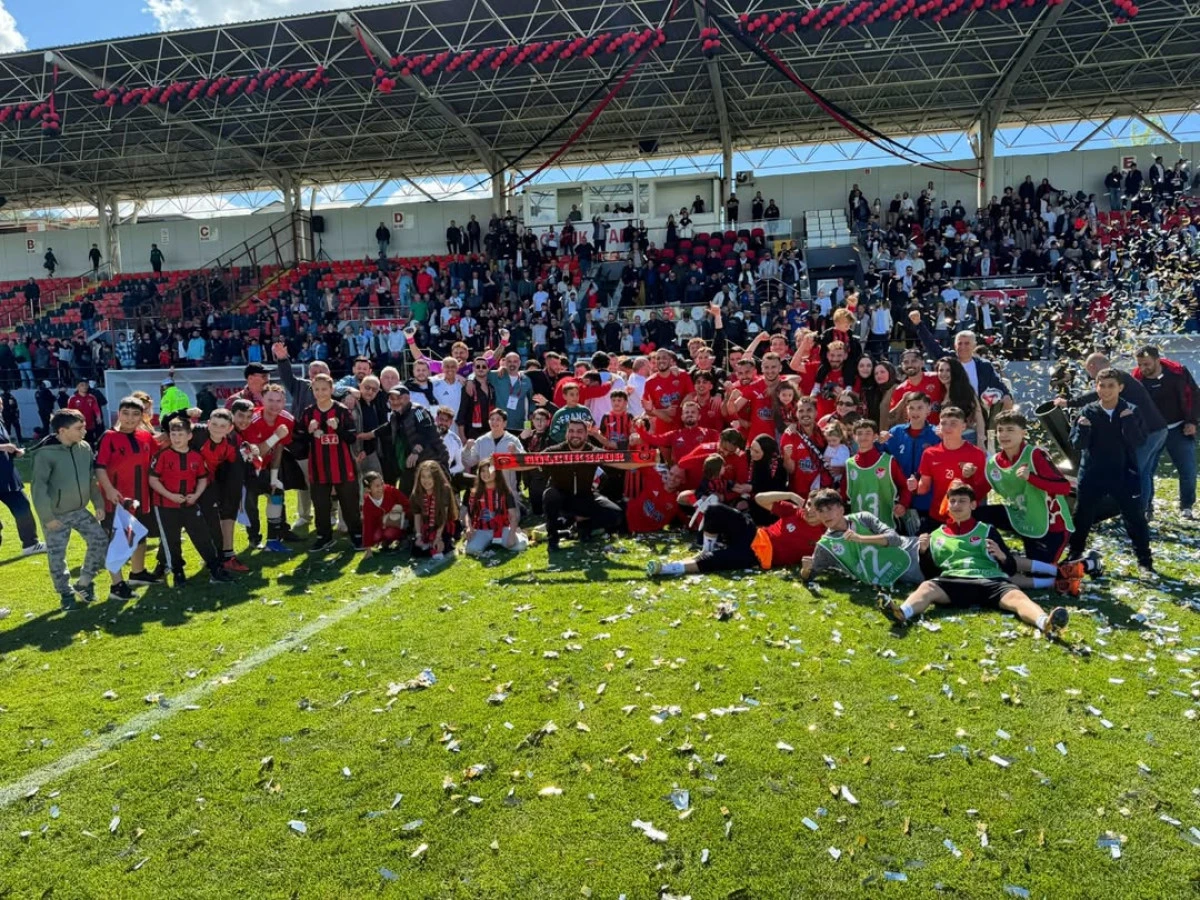 G&Ouml;LC&Uuml;KSPOR, 3. LİG YOLUNDA TARİHİ FİNALE &Ccedil;IKIYOR