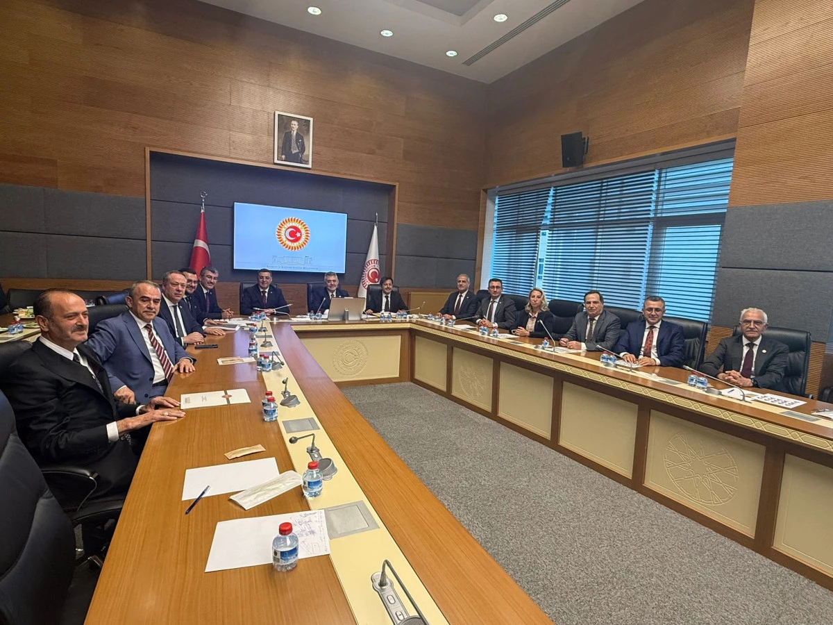 G&Uuml;VENLİK VE İSTİHBARAT KOMİSYONU YENİ YASAMA YILININ İLK TOPLANTISINI GER&Ccedil;EKLEŞTİRDİ