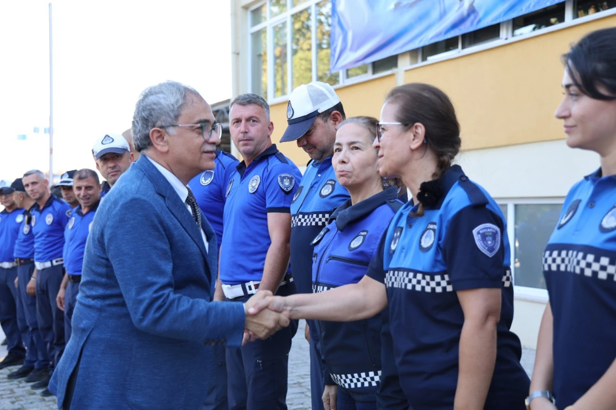 Hayri Bara&ccedil;lı&rsquo;dan zabıtaya 200. yıl ziyareti