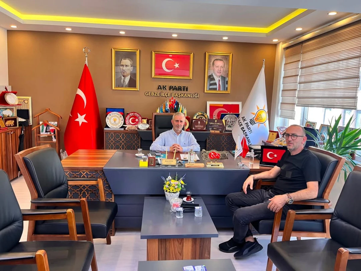 AK Parti Milas İl&ccedil;e Y&ouml;neticisi Namaz &Ccedil;elenk&rsquo;ten İl&ccedil;e Başkanı Recep Kaya&rsquo;ya Ziyaret