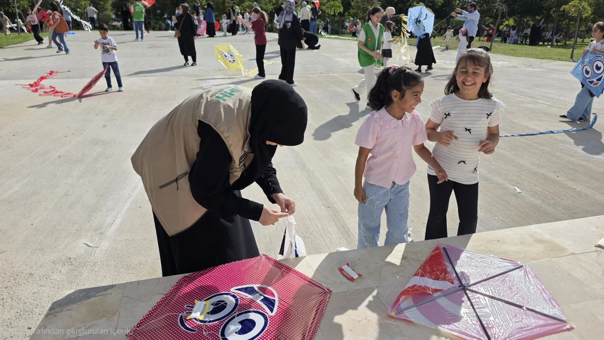 İHH Dilovası&rsquo;ndan U&ccedil;urtma Şenliği