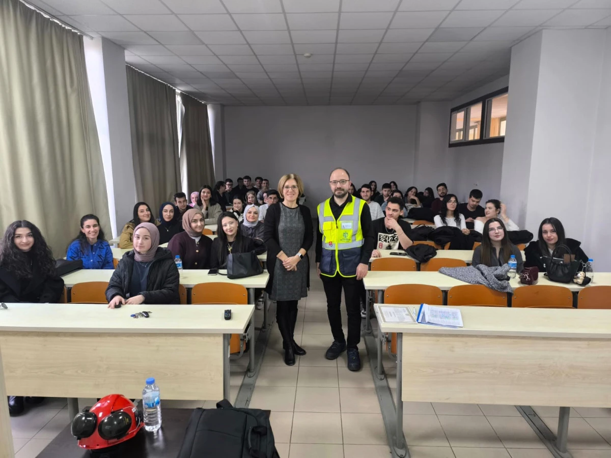 İSG &ouml;ğrencileri sekt&ouml;r&uuml; B&uuml;y&uuml;kşehir&rsquo;le tanıdı