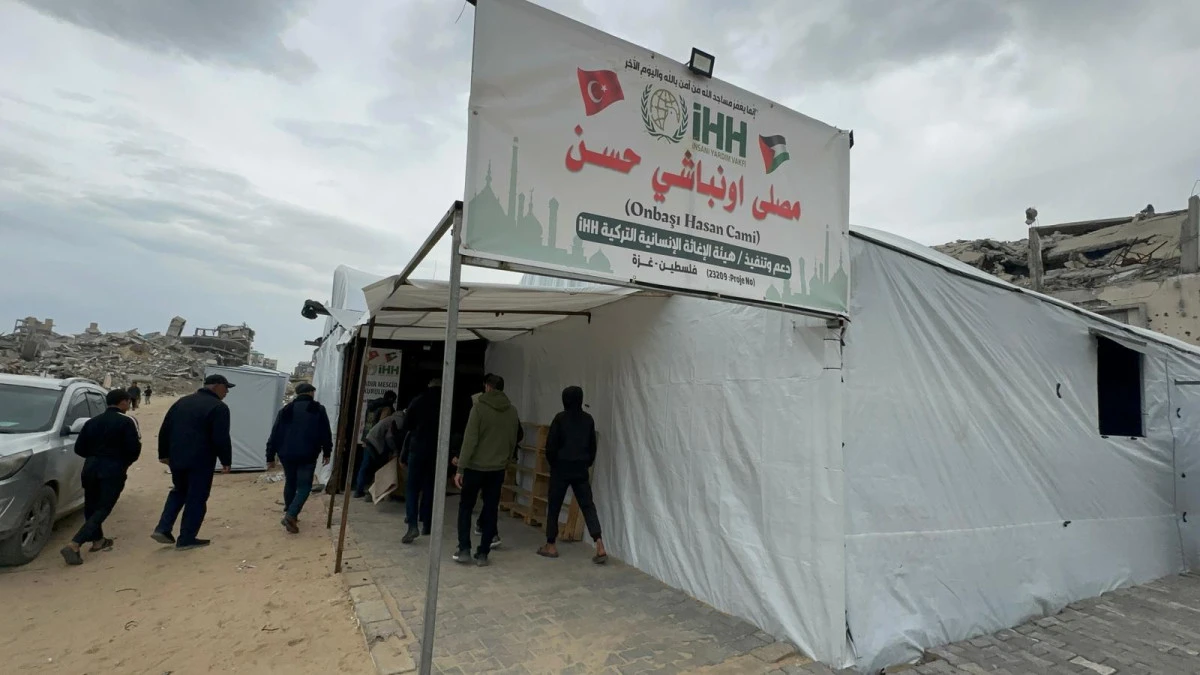 İsrail yıktı, B&uuml;y&uuml;kşehir kurdu