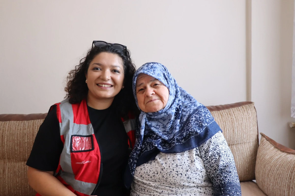 İzmit Belediyesi, evde bakım hizmetine kesintisiz devam ediyor