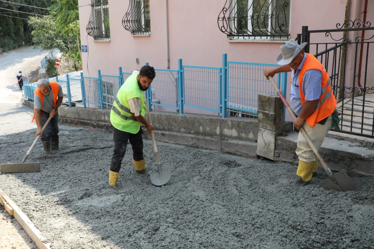 İzmit Belediyesi Fen İşleri 2025&rsquo;te kentin d&ouml;rt bir yanında &ccedil;alıştı