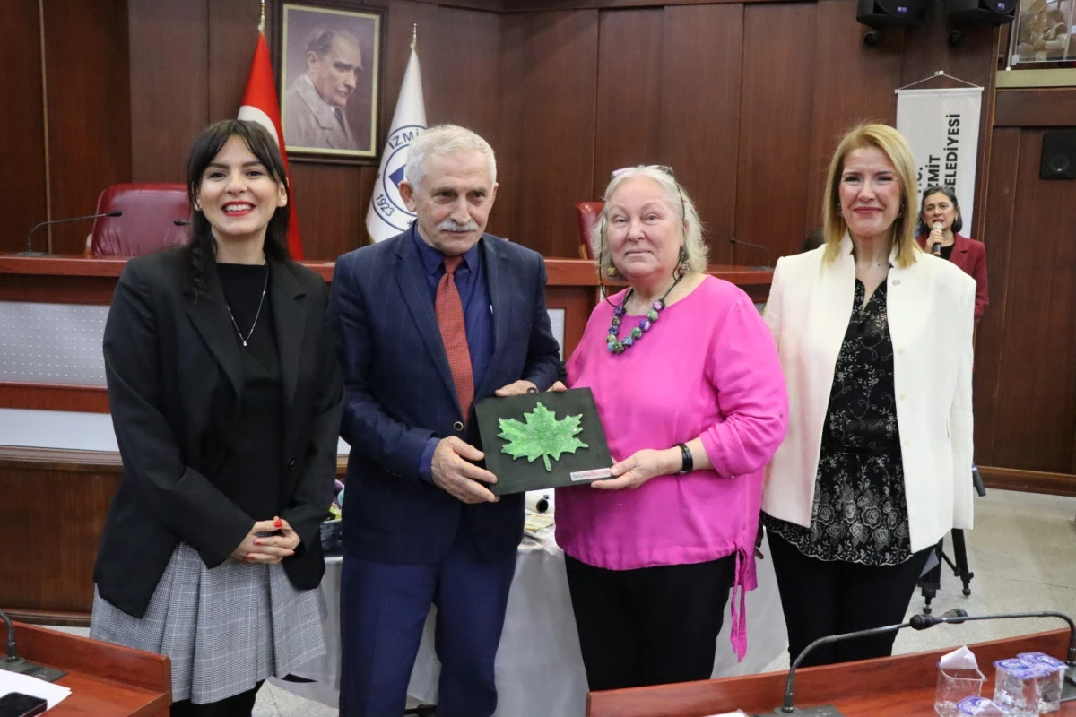 İzmit Belediyesinden D&uuml;nya Sanat G&uuml;n&uuml;&rsquo;ne &ouml;zel Kırkyama s&ouml;yleşisi 