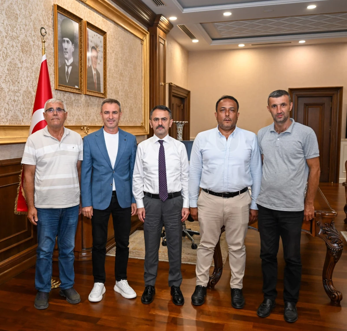 İzmit Muhtarından Vali İlhami Aktaş&rsquo;a Davet