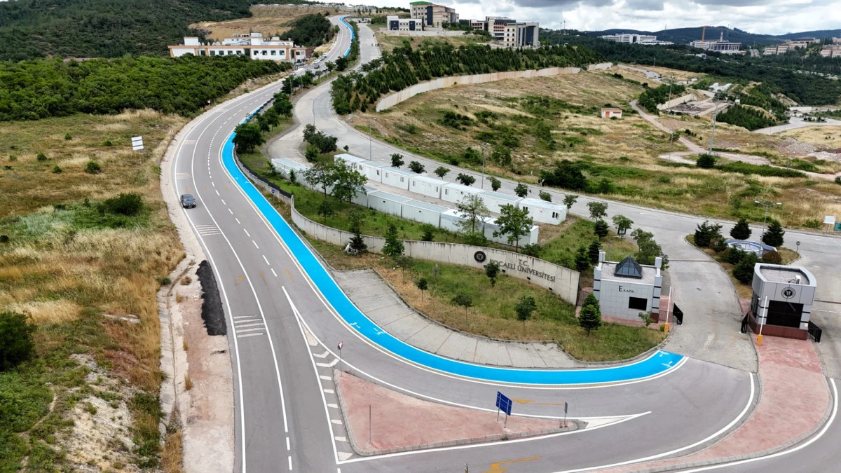 İzmit&rsquo;te pedallar i&ccedil;in g&uuml;venli hat: 7.200 m&sup2;&rsquo;lik yeni yol