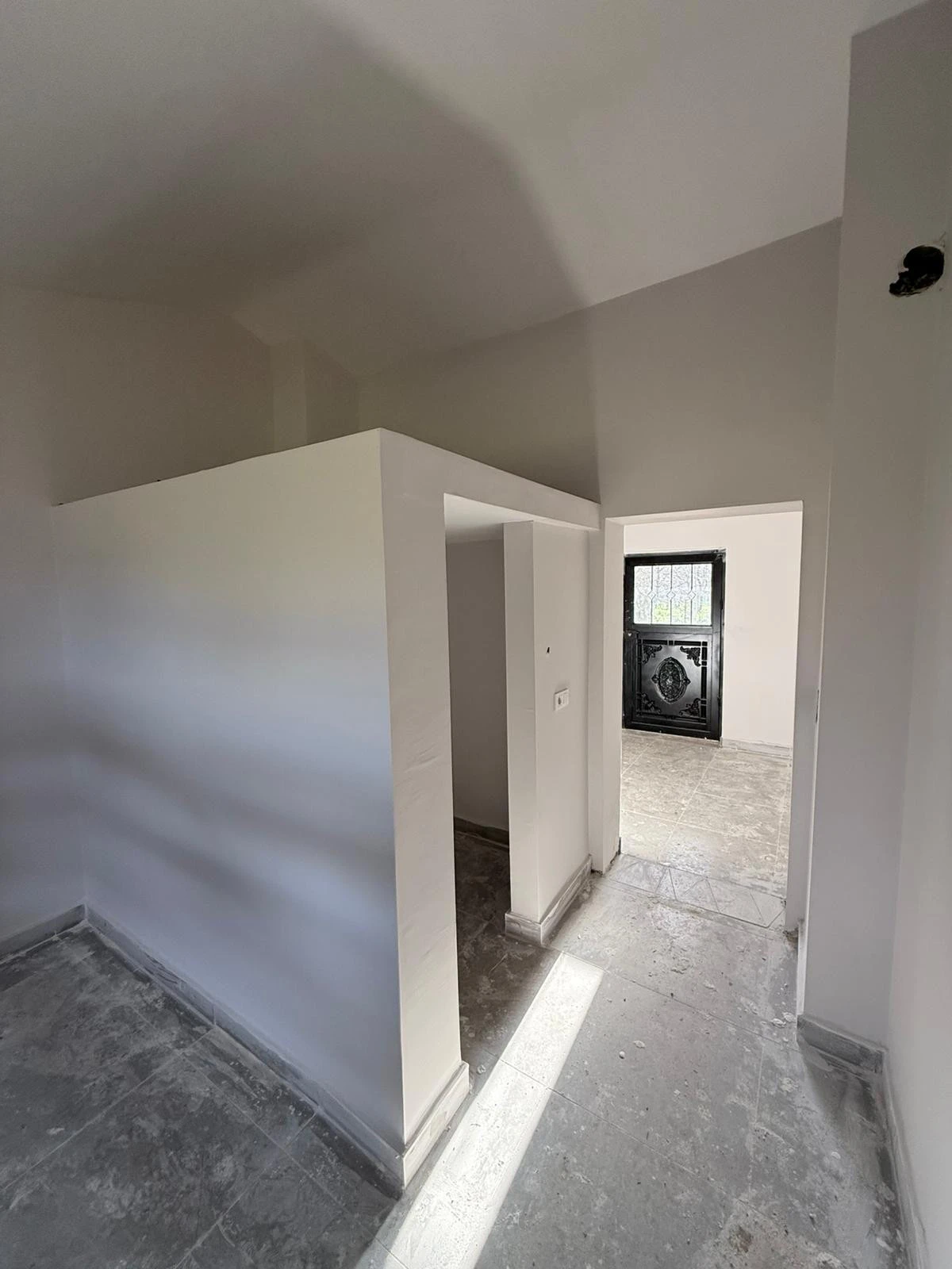 İzmit&rsquo;teki eski okul binasına B&uuml;y&uuml;kşehir eli değiyor