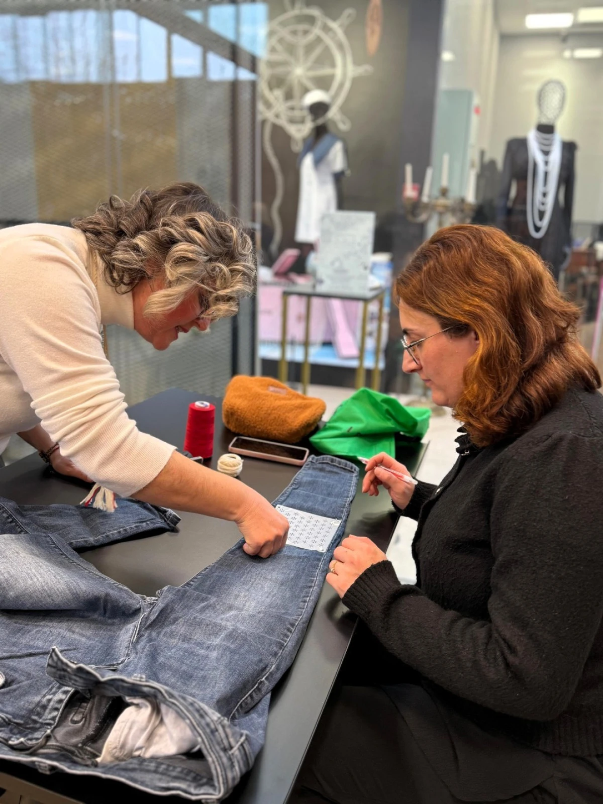 Japon tekniği ile nakış fikirlerini keşfettiler