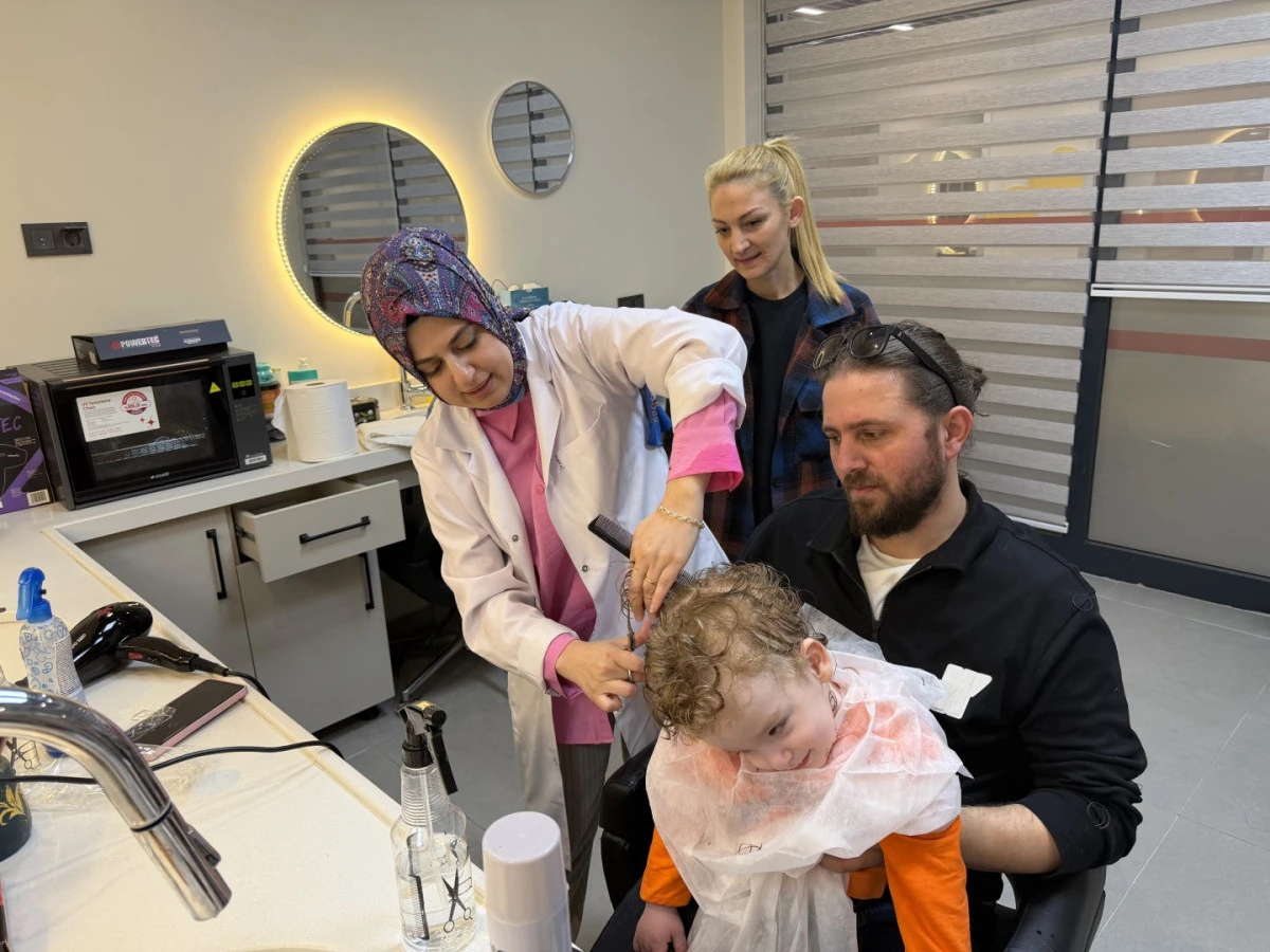 Kaan&rsquo;ın ilk sa&ccedil; kesimi tatlı bir anıya d&ouml;n&uuml;şt&uuml;