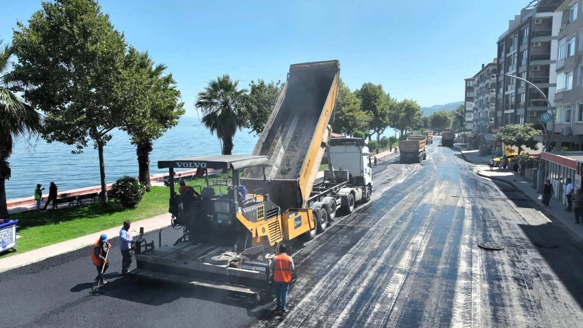 Karam&uuml;rsel Plaj Yolu Caddesi yenilendi