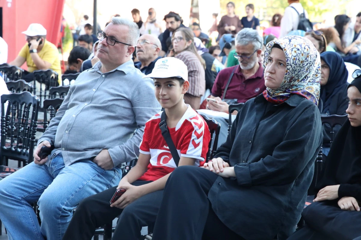 &ldquo;Kitaplar yapay zek&acirc;ya karşı korunmalı&rdquo;
