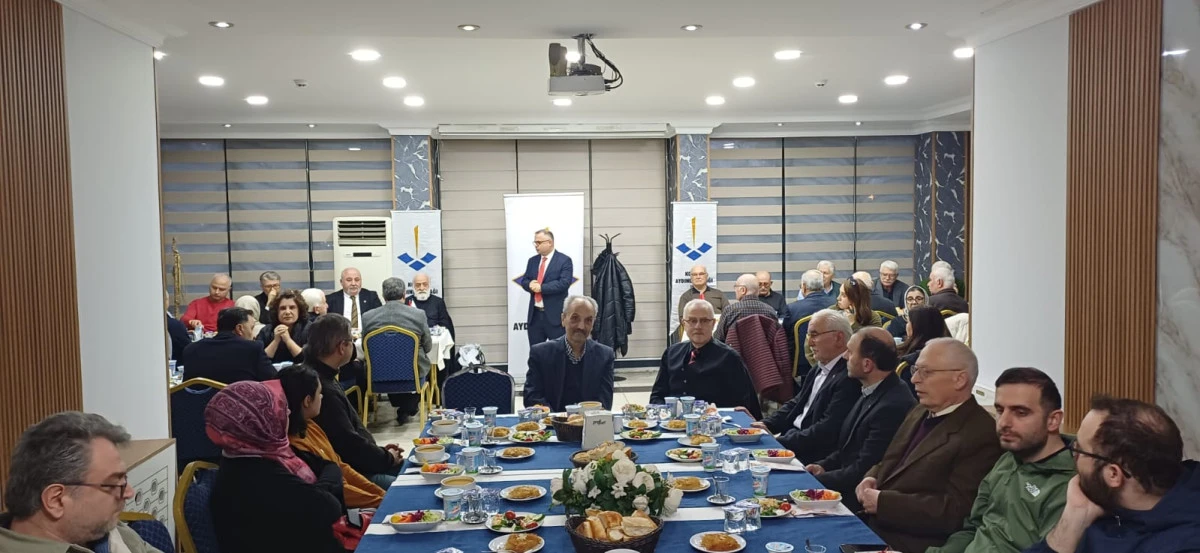 Kocaeli Aydınlar Ocağı &Uuml;yeleri İftar Yemeğinde Bir Araya Geldi