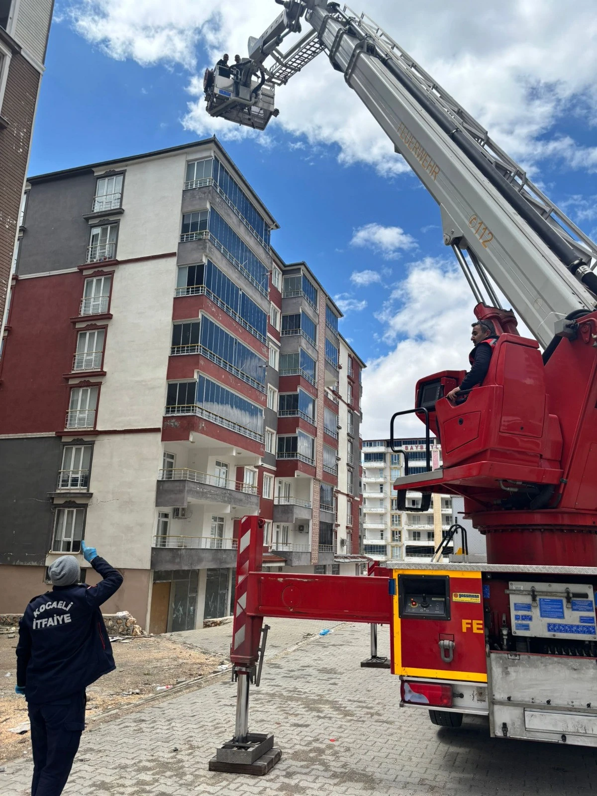Kocaeli İtfaiyesi, tecr&uuml;besini Besni İtfaiyesi ile paylaştı