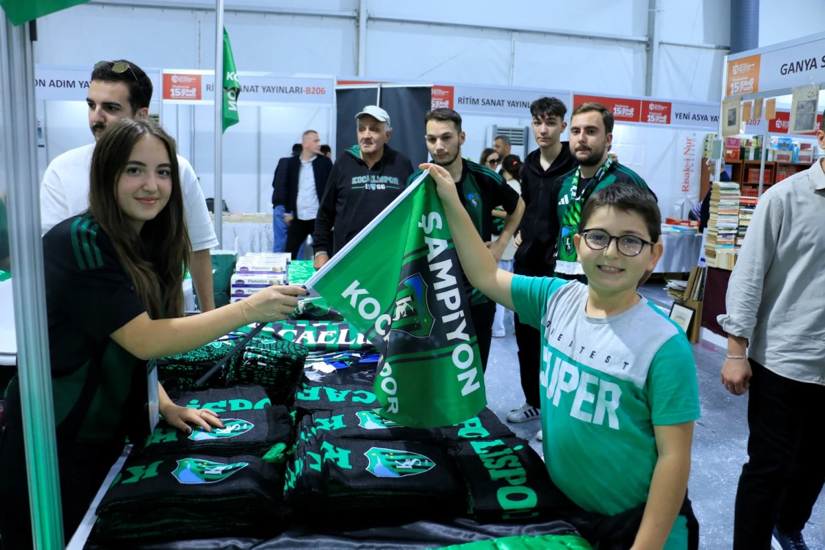 Kocaeli Kitap Fuarı’nda Yeşil-Siyah aşk   