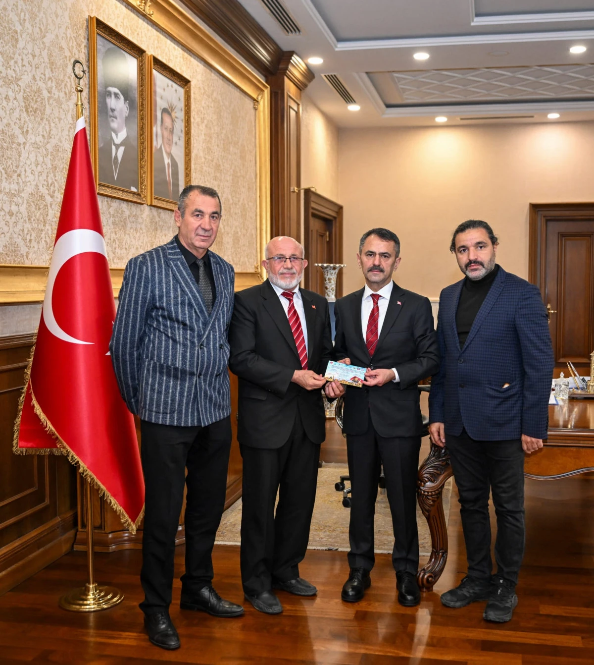 Kocaeli Niğdeliler Dernekler Federasyonundan Vali İlhami Aktaş'a Davet