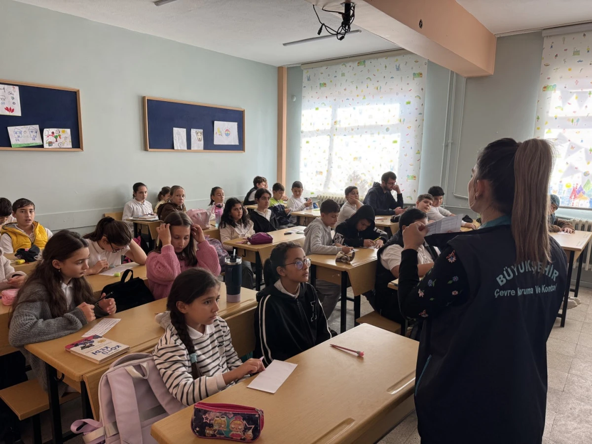 Kocaeli’de atıklar sanata dönüştü