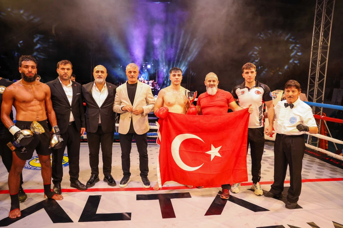 Kocaeli’de kick boks fırtınası esti