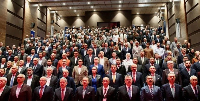 Kocaeli'nin Önde Gelen İsimleri ASRİAD Kongresinde Bir Araya Geldi