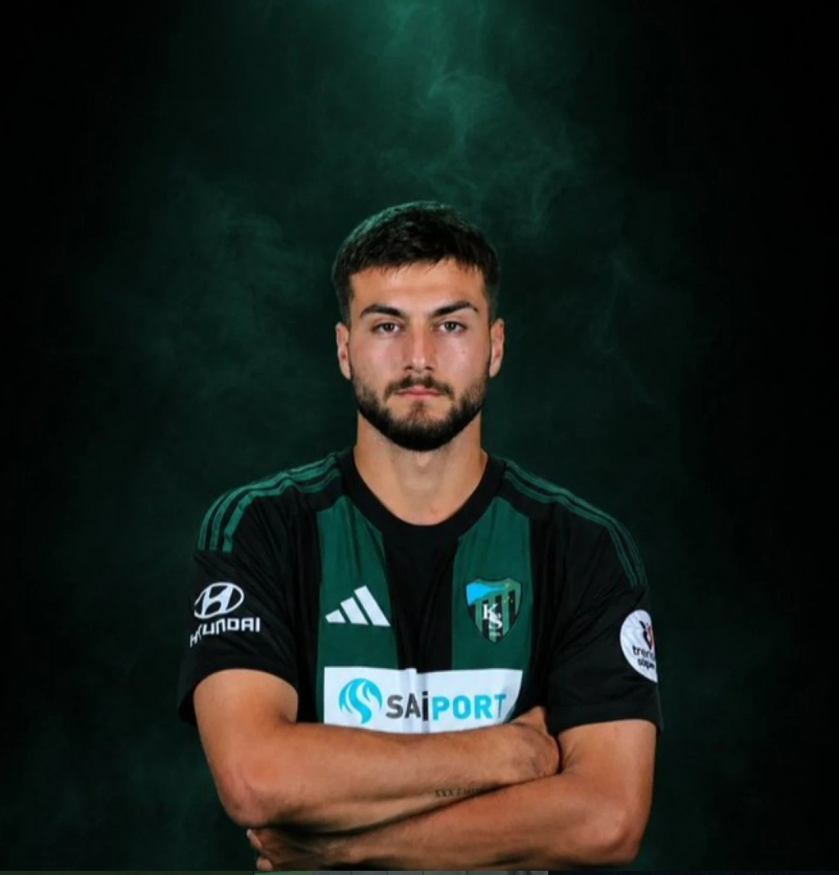 Kocaelispor, Arda &Ouml;zyar ile 5 Yıllık Profesyonel S&ouml;zleşme İmzaladı