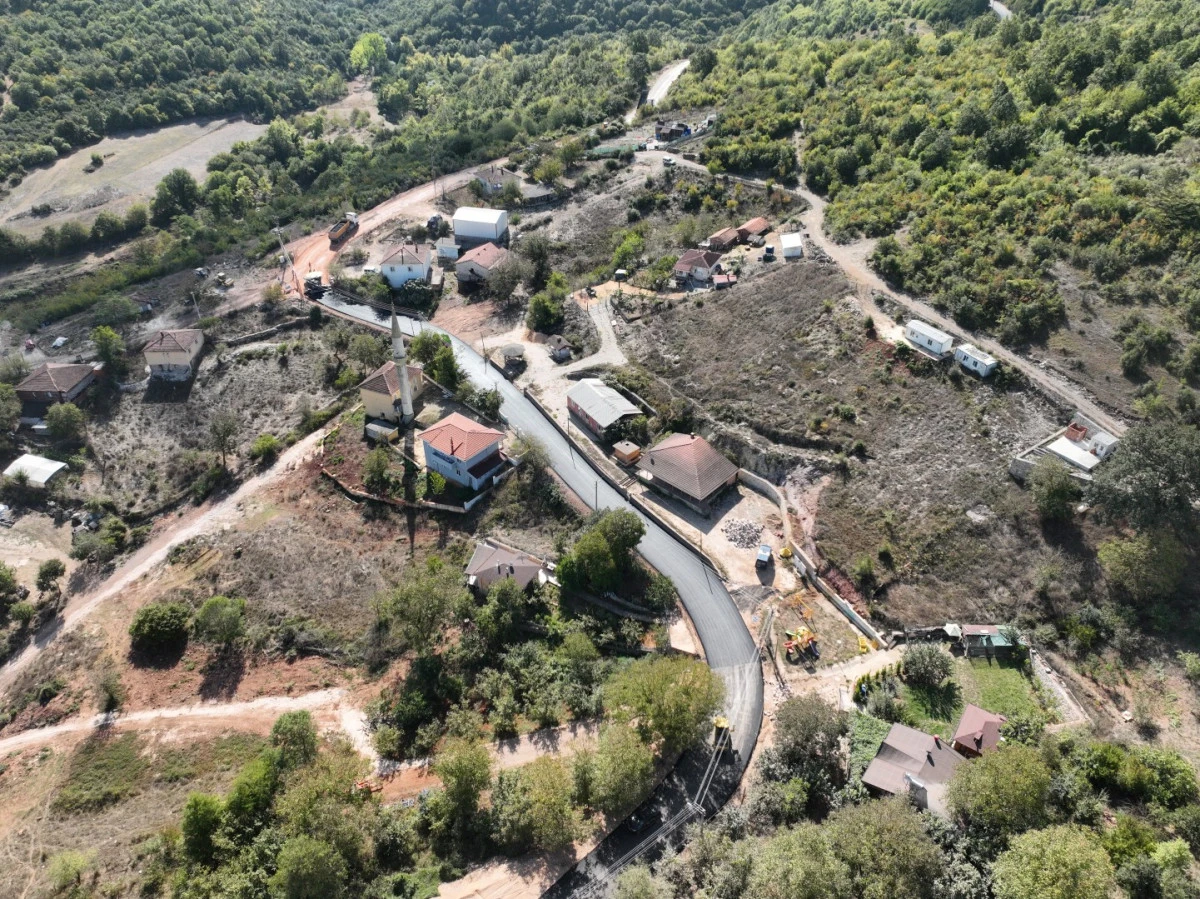 K&ouml;rfez&rsquo;de k&ouml;y yollarına B&uuml;y&uuml;kşehir dokunuşu