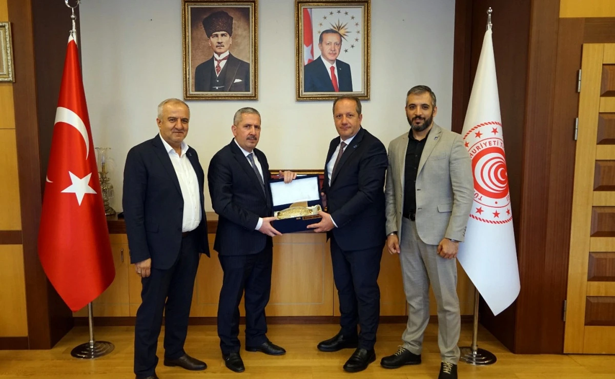 KOTO, Mobilya, Ağaç İşleri ve Ormancılık Sektörü’nün taleplerini Ticaret Bakan Yardımcısı Gürcan’a iletti