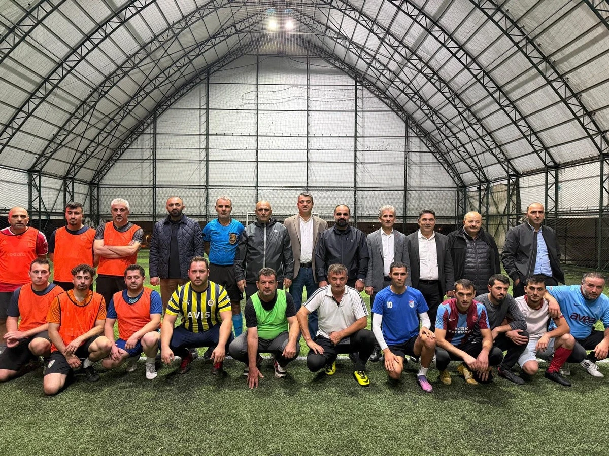 Mahalle Y&ouml;netimleri Turnuvasında Heyecan S&uuml;r&uuml;yor