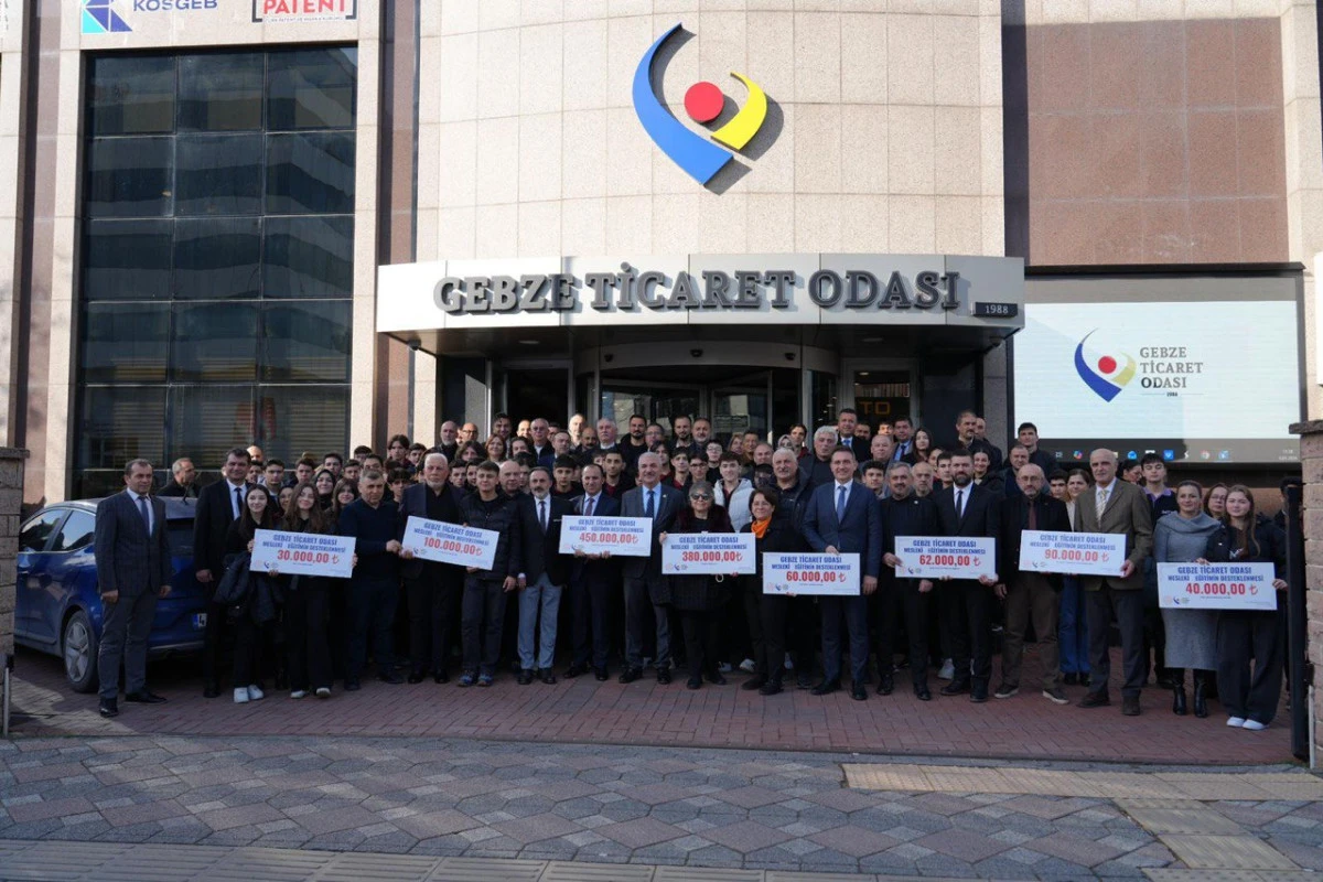 MESLEKİ EĞİTİME G&Uuml;&Ccedil;L&Uuml; DESTEK: 52 PROJEDEN 30&rsquo;U DESTEKLENİYOR