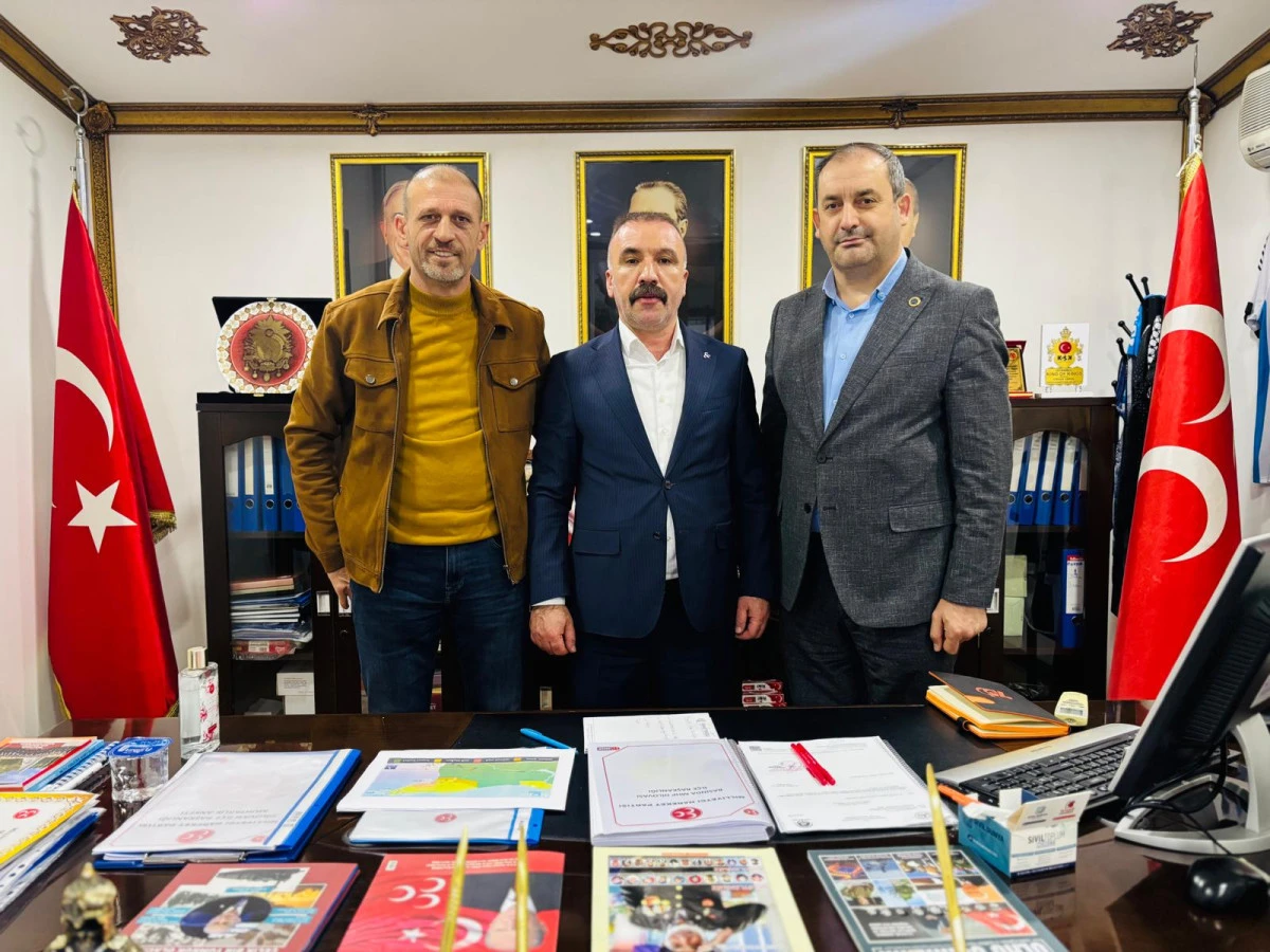 MHP Dilovası İl&ccedil;e Başkanı Yusuf Turhan&rsquo;a Taziye Ziyareti