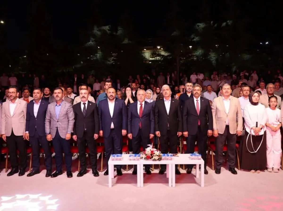 MHP Dilovası İl&ccedil;e Başkanlığı, 15 Temmuz Anma Programına Katıldı