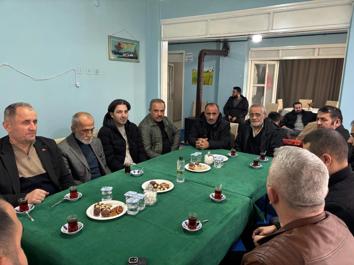MHP Dilovası İl&ccedil;e Teşkilatından Erzurum &Ccedil;at Tuzluca K&ouml;y&uuml; Derneği&rsquo;ne Ziyaret: Birlik ve Beraberlik Vurgusu