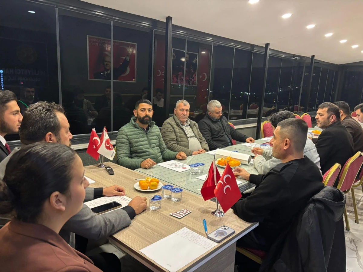 &ldquo;MHP Dilovası Teşkilatı, 12 Mahalle Başkanıyla Gelecek D&ouml;nemi Değerlendirdi&rdquo;