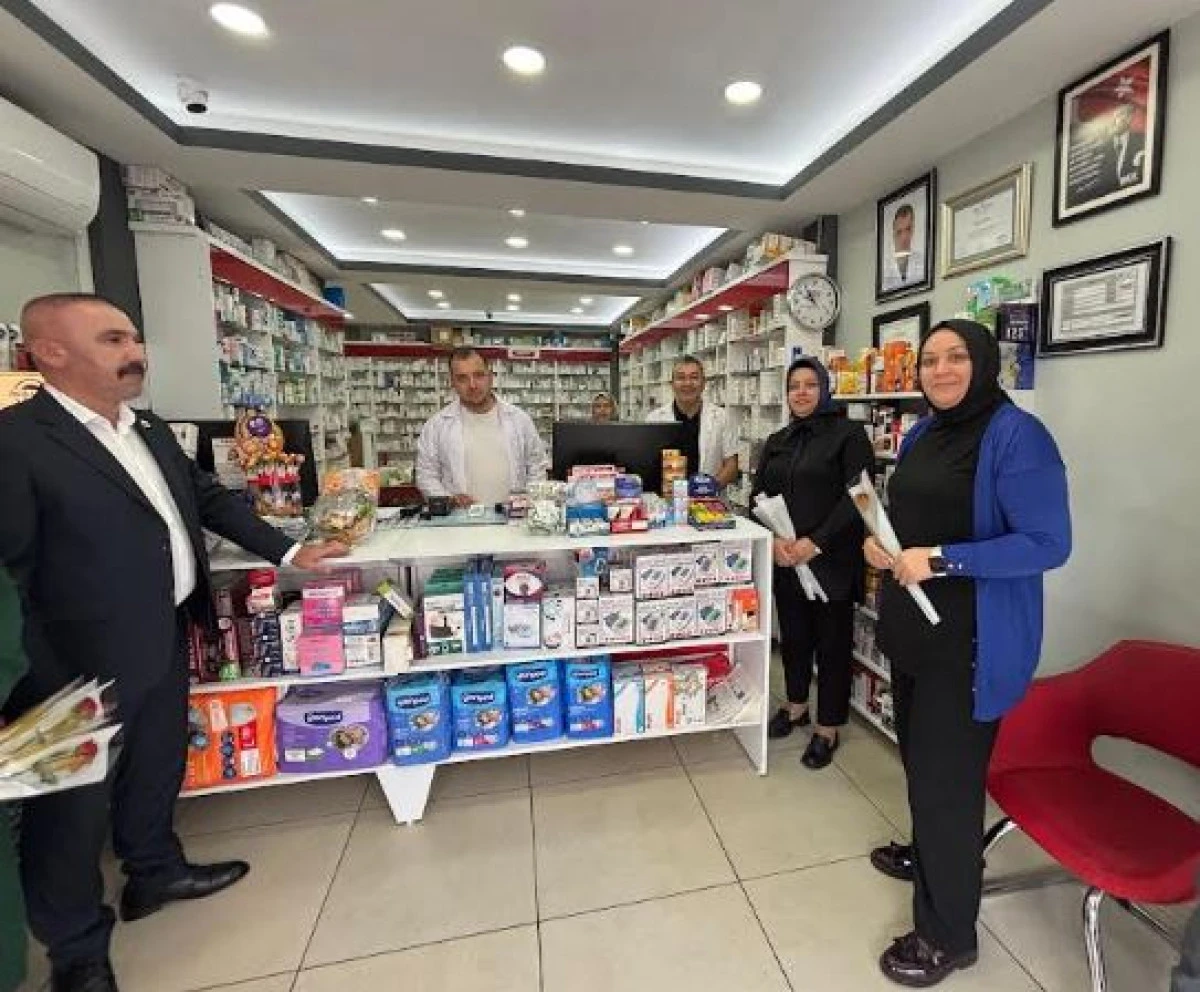 MHP Dilovası Teşkilatından Eczacılara Anlamlı Ziyaret