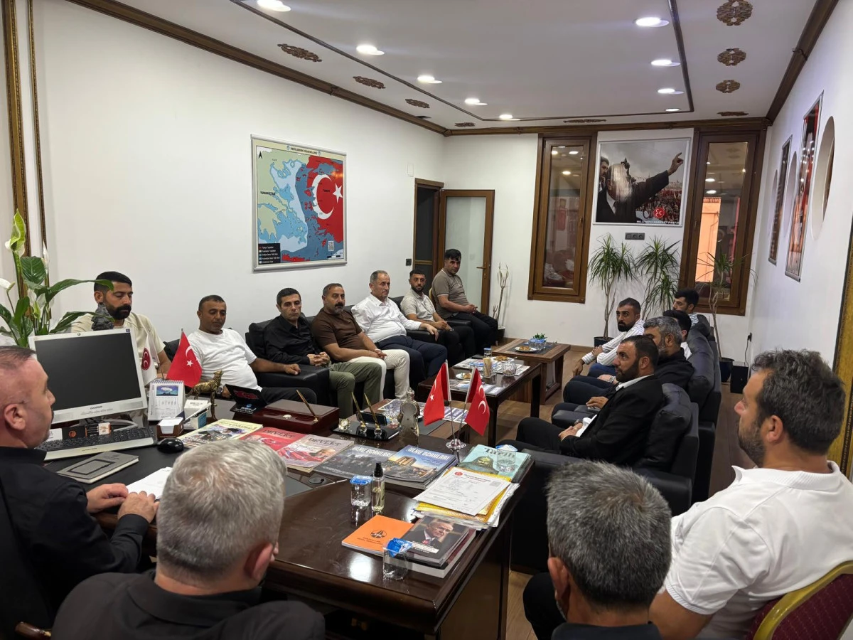 MHP Dilovası&rsquo;nda STK buluşmaları yoğunlaştı