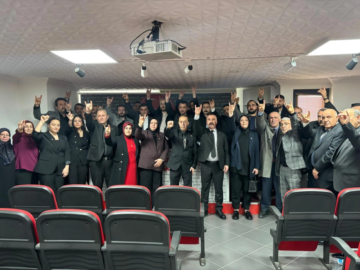 MHP DİLOVASI'NDAN İL BAŞKANI KAMİL AKIN'A HAYIRLI OLSUN ZİYARETİ