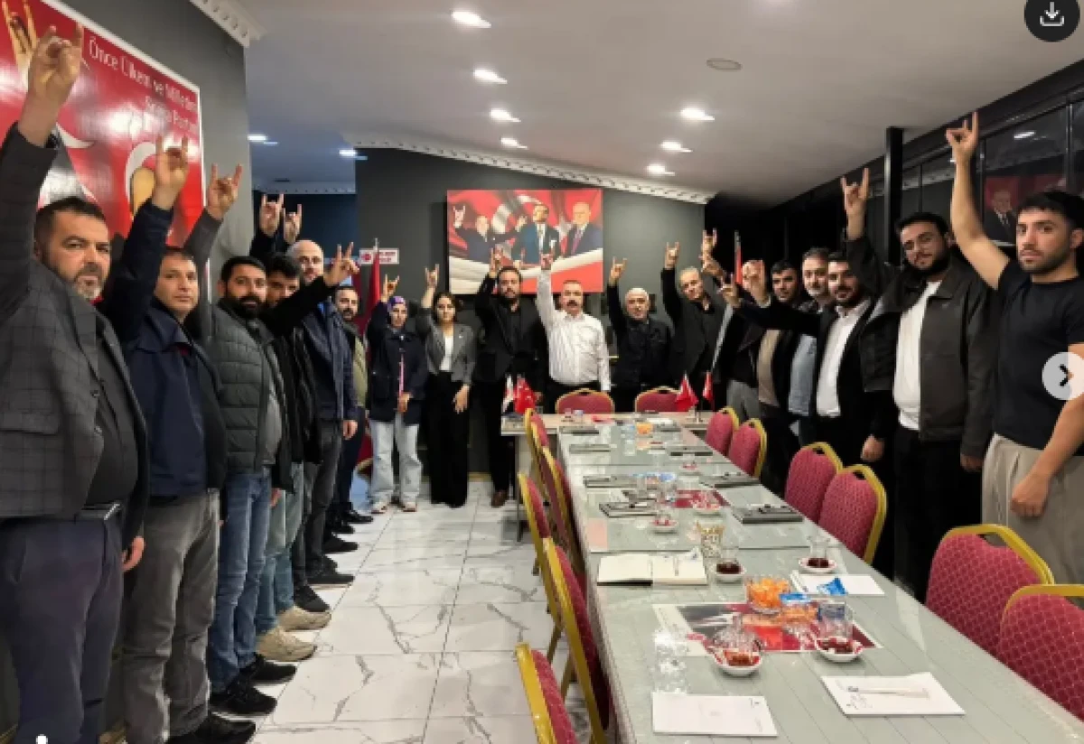 MHP&rsquo;DE GEBZE/KOCAELİ MESAİSİ: İL BAŞKAN YARDIMCISI AYDIN BAŞARAN&rsquo;IN KATILIMIYLA HAFTALIK İL&Ccedil;E Y&Ouml;NETİM KURULU TOPLANTISI GER&Ccedil;EKLEŞTİRİLDİ!