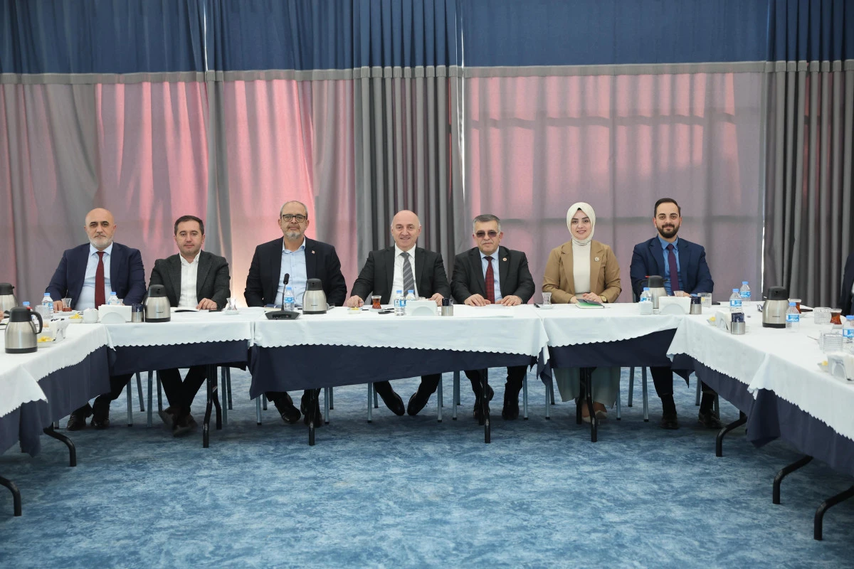 Muhtarlarla g&uuml;&ccedil;l&uuml; işbirliği, Darıca&rsquo;ya değer katıyor