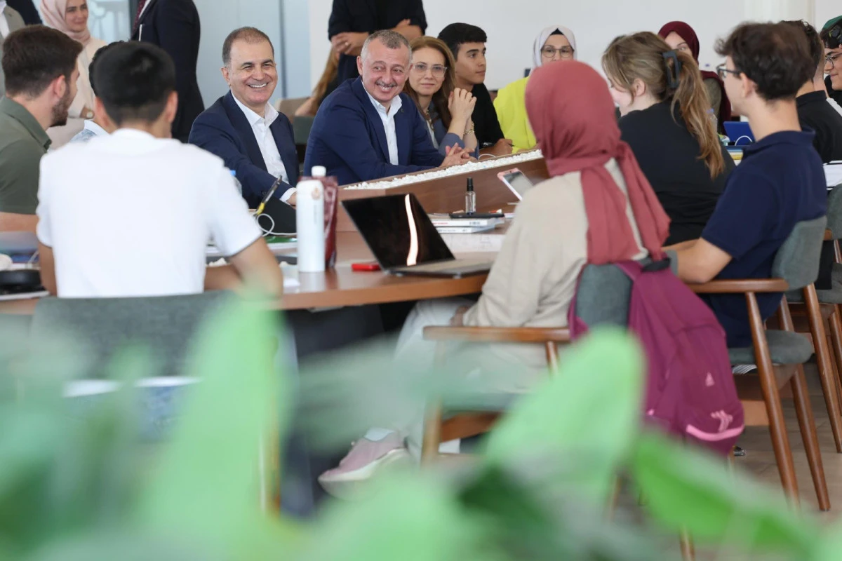 Ömer Çelik, Taze'ye gitti Milli İrade'yi çok beğendi