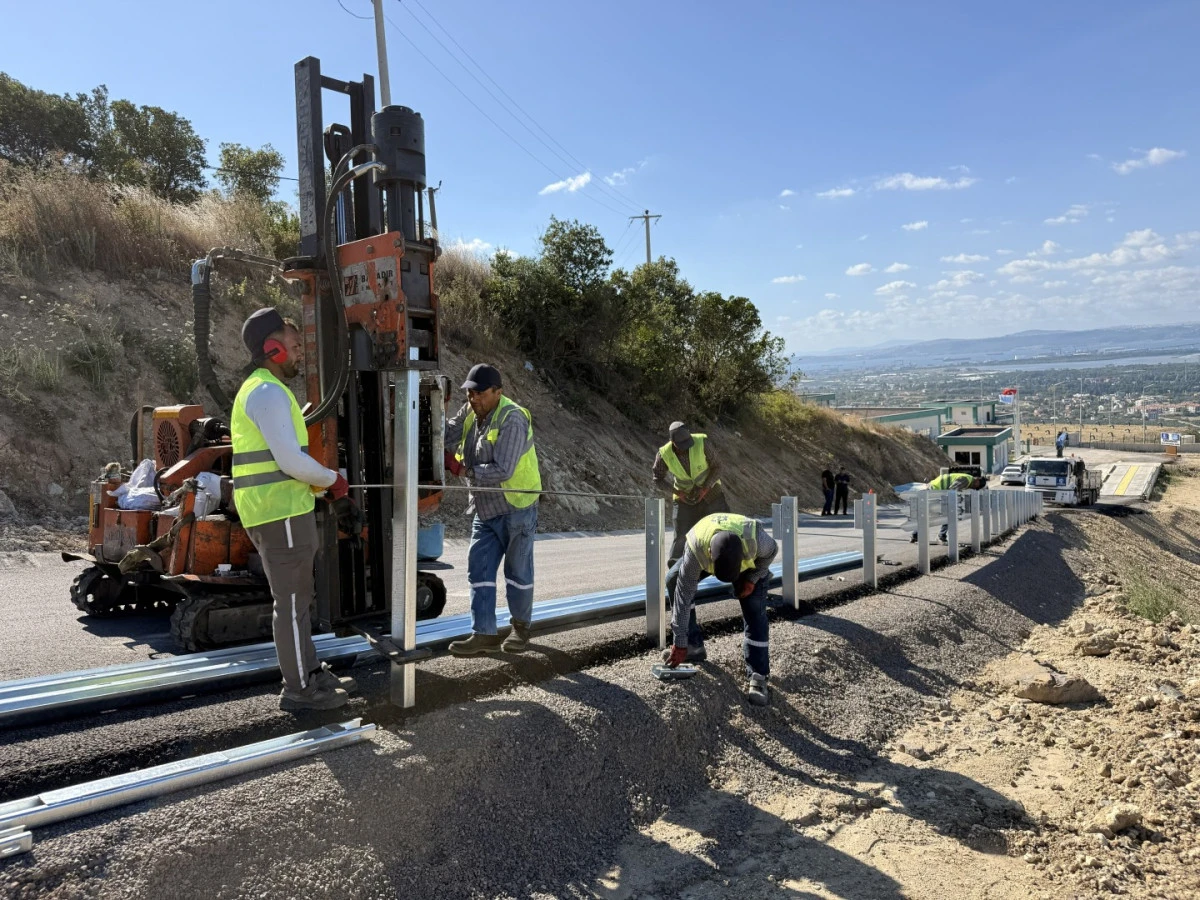 Otokorkuluklarla yol g&uuml;venliği artırılıyor