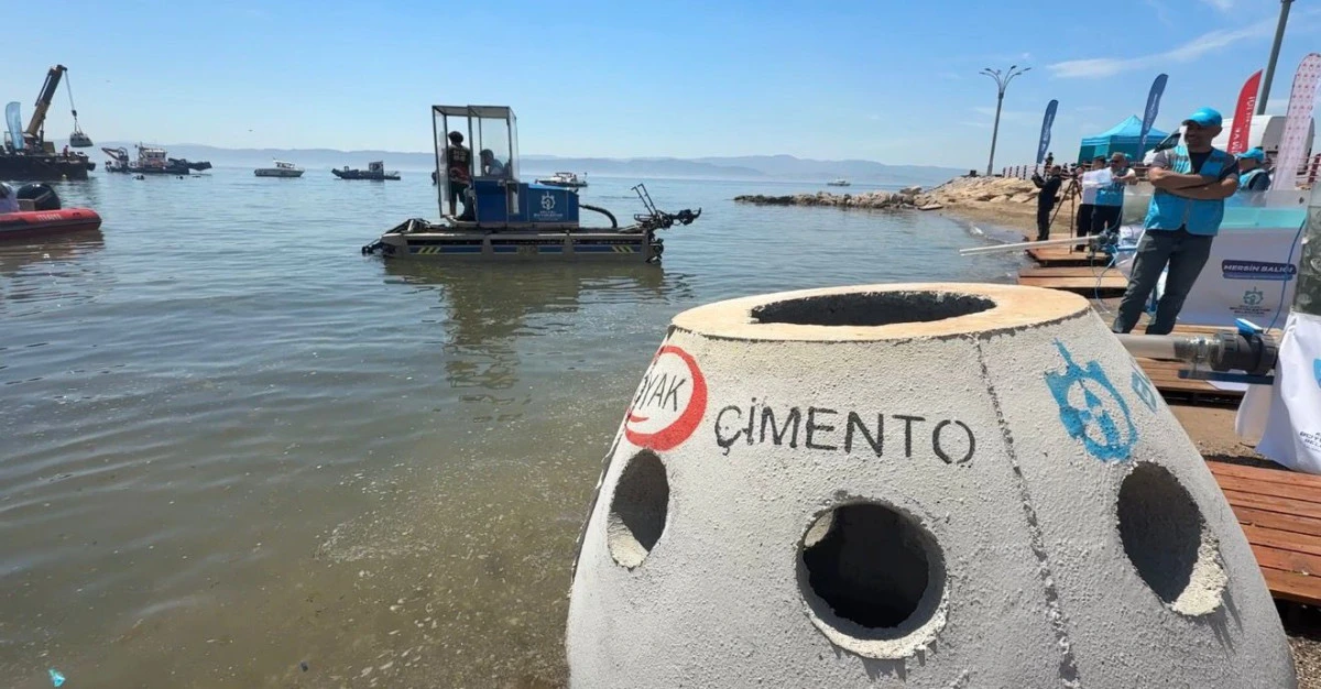 OYAK &Ccedil;imento&rsquo;dan Marmara Denizi&rsquo;ne S&uuml;rd&uuml;r&uuml;lebilir Gelecek Yatırımı: &ldquo;Yaşamın İzinde: Deniz Yuvaları Projesi&rdquo; Darıca Sahili&rsquo;nde B&uuml;y&uuml;yor