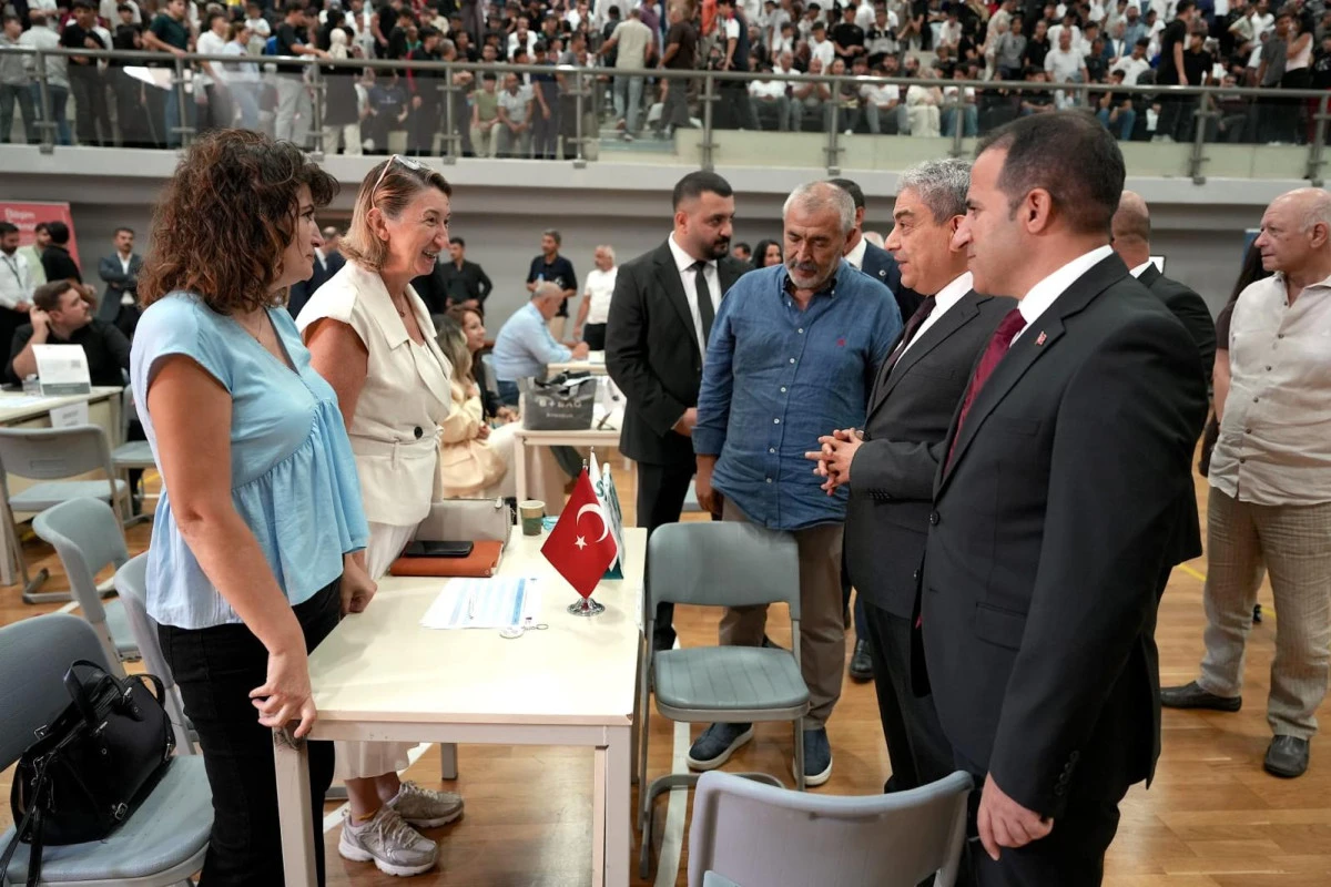 &Ouml;zel Gebze G&uuml;zeller Mesleki Eğitim Merkezi İstihdam Kariyer Fuarı D&uuml;zenlendi
