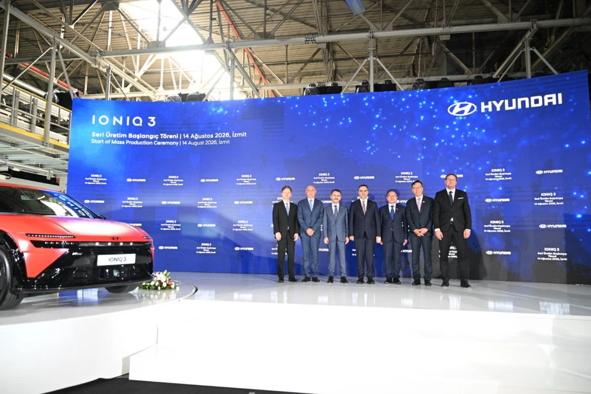 Sanayi ve Teknoloji Bakanı Sayın Kacır ve Vali Aktaş, HYUNDAİ IONIQ 3 Seri &Uuml;retim  Başlangı&ccedil; T&ouml;reni&rsquo;ne Katıldı