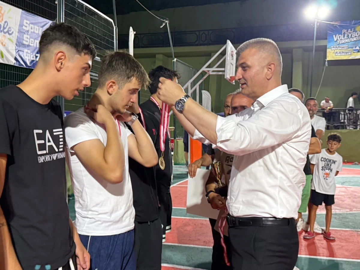 Sokak Basketbolu Turnuvası Nefes Kesen Finallerle Sona Erdi
