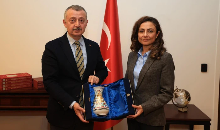 STRASBOURG&rsquo;DA B&Uuml;Y&Uuml;KEL&Ccedil;İ RAZİYE BİLGE KO&Ccedil;YİĞİT&rsquo;E HAYIRLI OLSUN ZİYARETİ