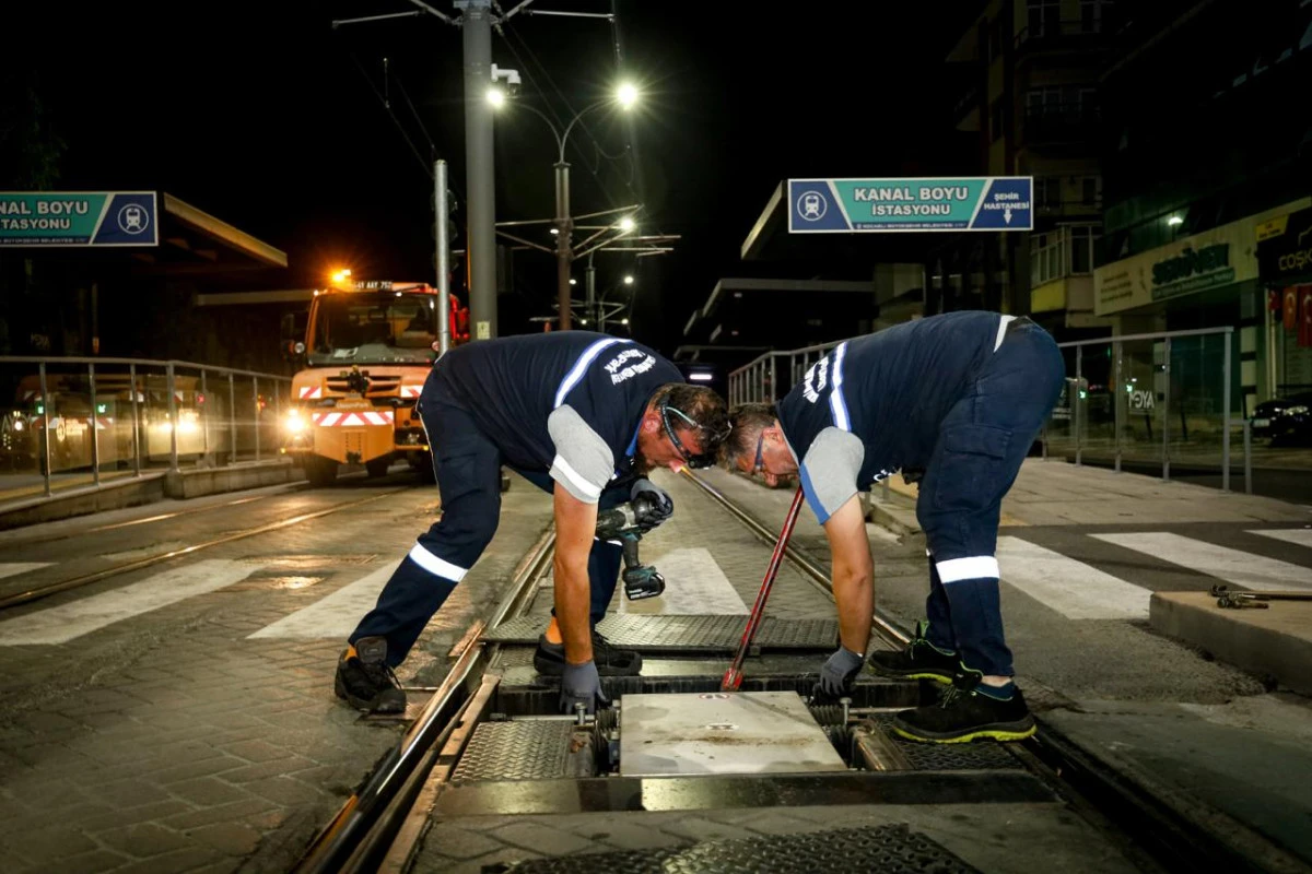 Tramvayda 7/24 durmaksızın hizmet